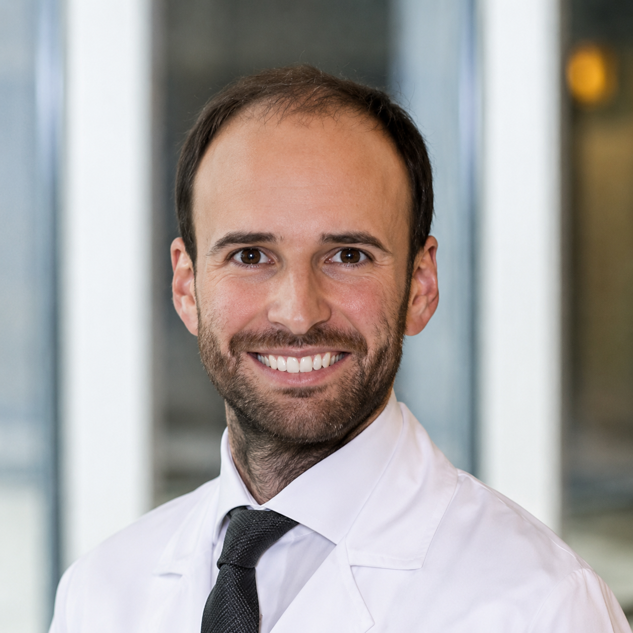 Priv. Doz. Mag. DDr. Dorian Hirschmann – Neurochirurg Wien, Medteam 14